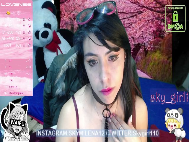 Live sex webcam photo for Sky_girl1 #263712584