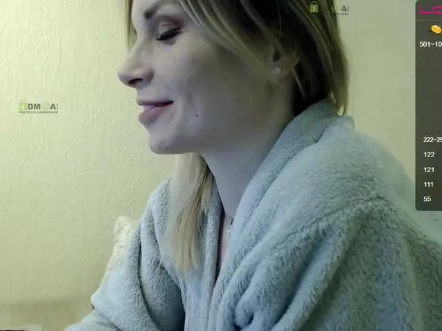 Live sex webcam photo for -x777x- #241271997