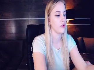 Live sex webcam photo for SantaGirll #251943925