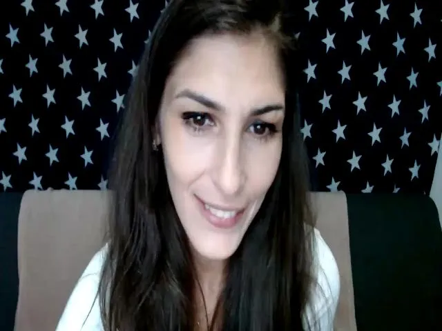 Live sex webcam photo for AnnaMFC_ #256129926