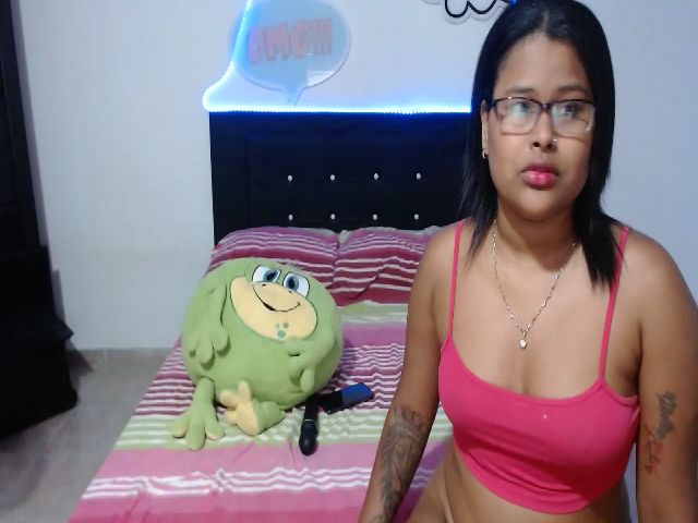 Live sex webcam photo for jessy__luna #265354869