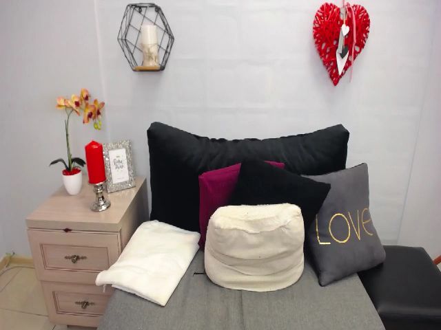 Live sex webcam photo for LaylaFantasy #265600449