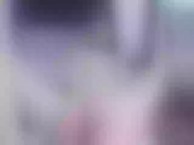 Live sex webcam photo for CarolineJames #254478969