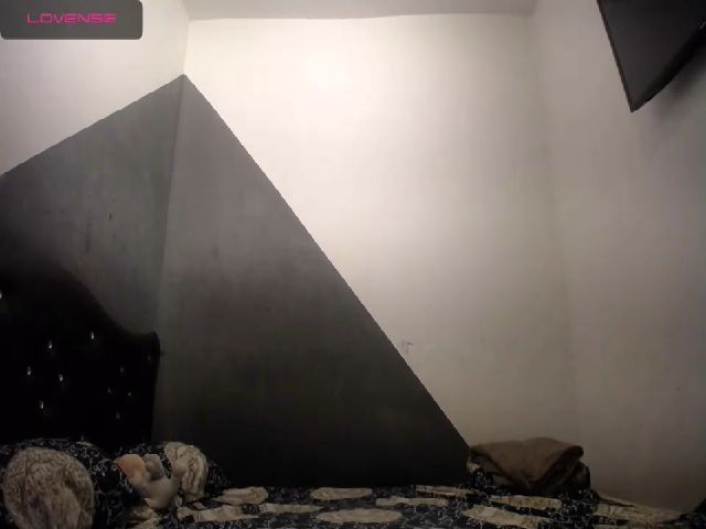 Live sex webcam photo for NicholleKitty #256767252