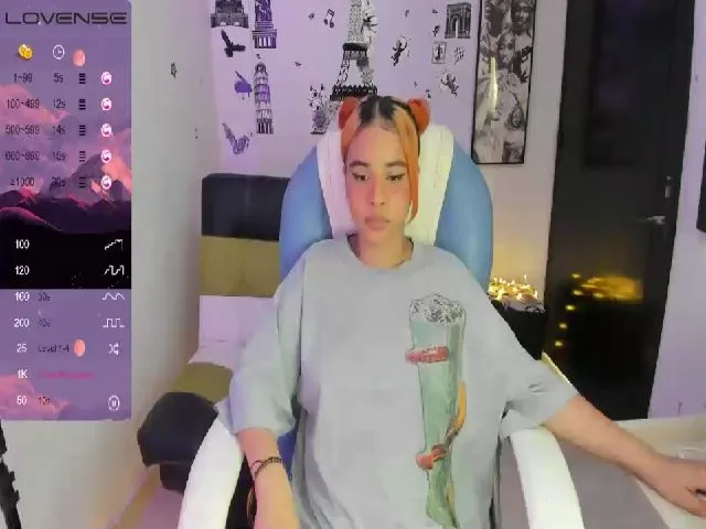 Live sex webcam photo for Valentina_5_ #257111059
