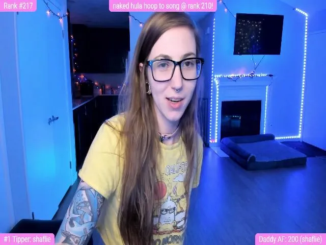 Live sex webcam photo for TheSharkQueen #259851286