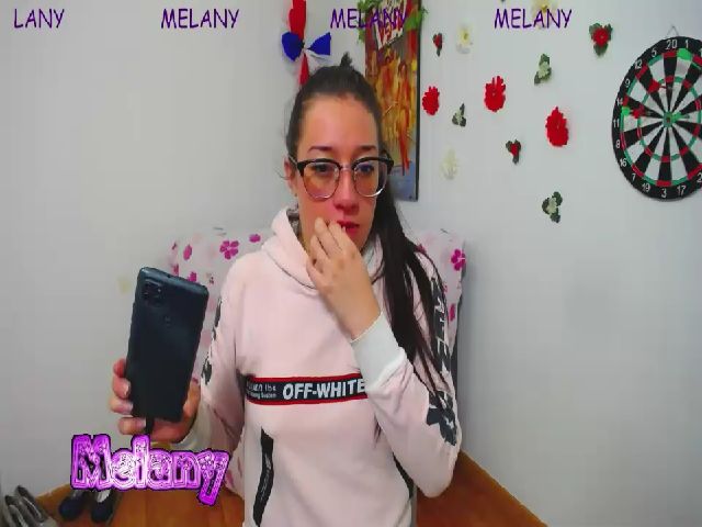 Live sex webcam photo for Melanie12_ #259707844