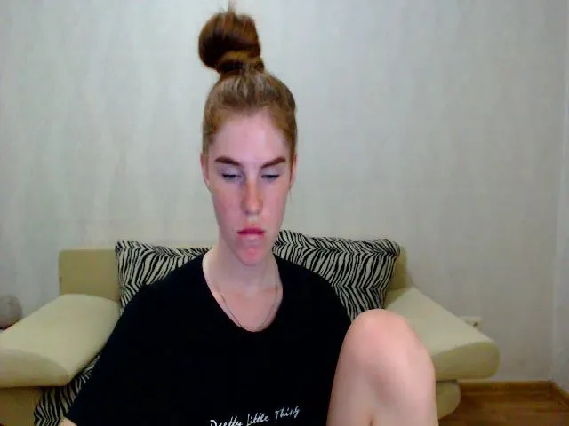 Live sex webcam photo for Vesnyshka #255720040