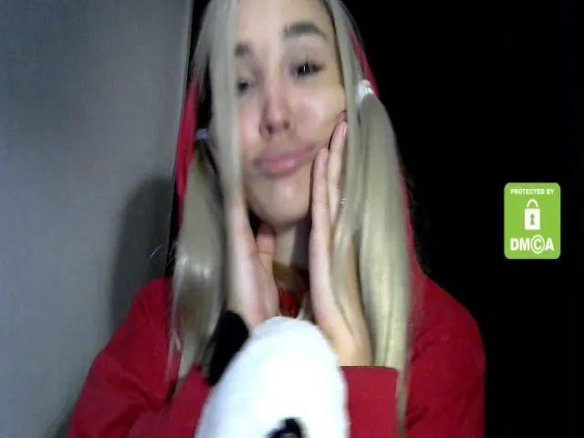Live sex webcam photo for MyyDream #257715812