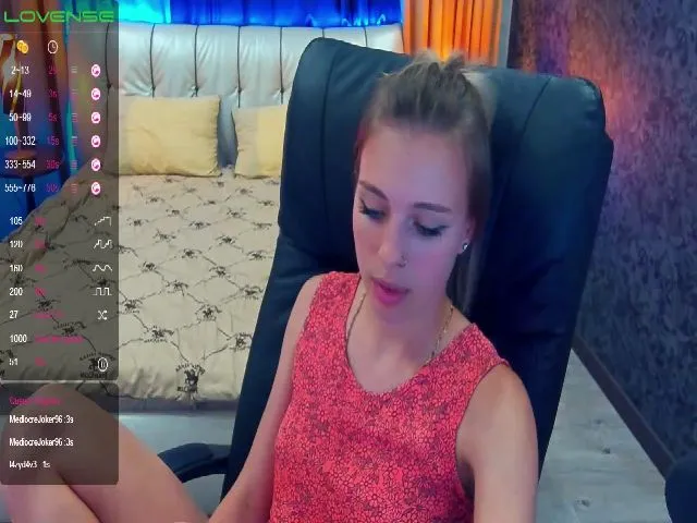 Live sex webcam photo for MariaCharming #263827846