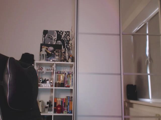 Live sex webcam photo for KellyAsian #256202983