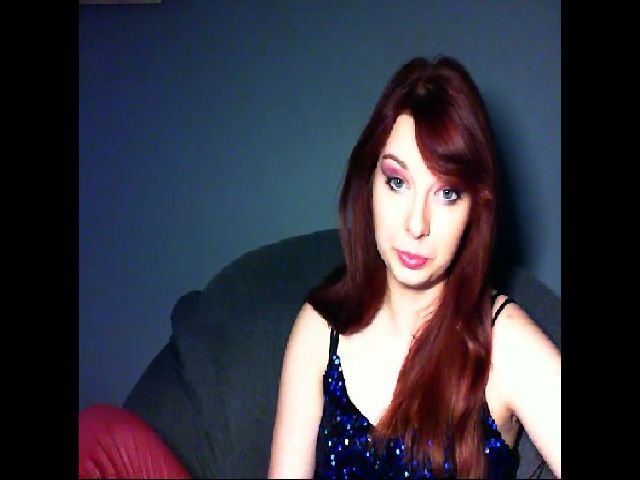 Live sex webcam photo for VirginLuna18 #256352989