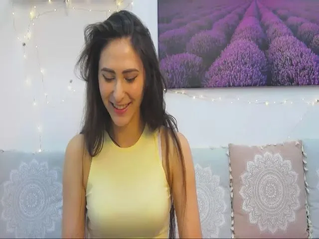 Live sex webcam photo for MaraW #253103285