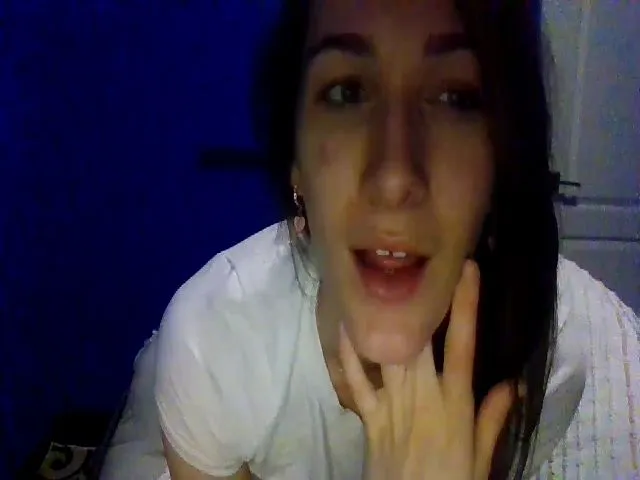 Live sex webcam photo for HelloVenus1 #263534873