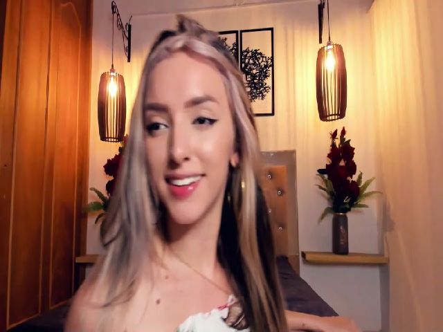 Live sex webcam photo for Saory_kido #253258755