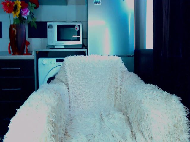 Live sex webcam photo for Diana_Milton #252412029