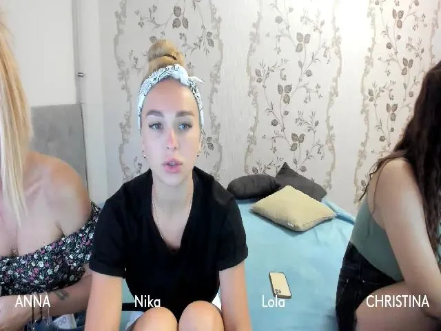 Live sex webcam photo for MerlinStoun #263543347