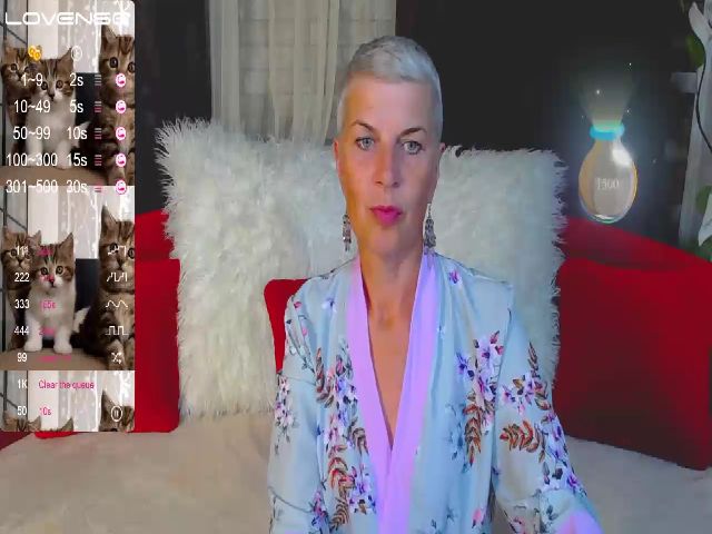 Live sex webcam photo for Fox__777 #263758230