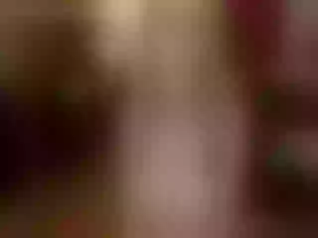 Live sex webcam photo for WildestKitten #256032396