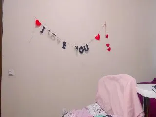 Live sex webcam photo for HotAndSexyGi #251862187
