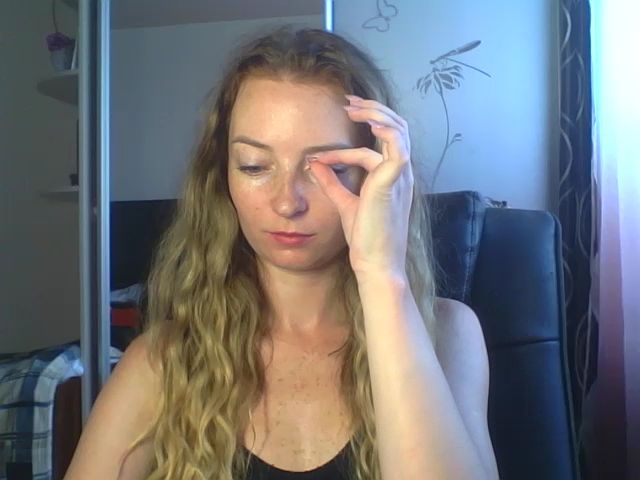 Live sex webcam photo for Milana_Candy #255294304