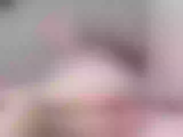 Live sex webcam photo for AnaUribe #241053478