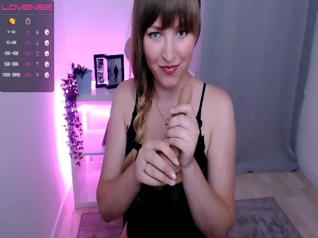Live sex webcam photo for JessicaLogan #255011876