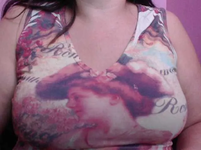 Live sex webcam photo for luzzyhot #245428106