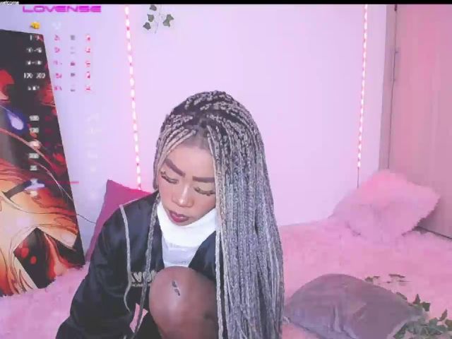 Live sex webcam photo for Aria_brown_ #254192455