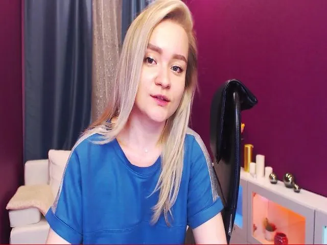 Live sex webcam photo for Kara_Smith #254304246