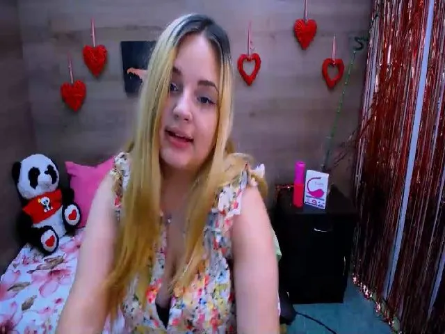 Live sex webcam photo for Cheryl_Sky #263693624