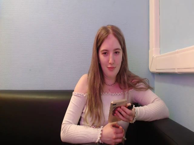 Live sex webcam photo for Kelly_sea #256763778