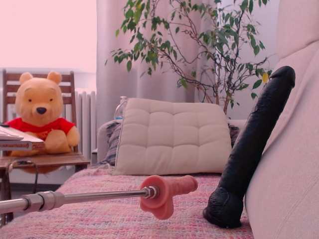 Live sex webcam photo for WildRedheadCR #247865443