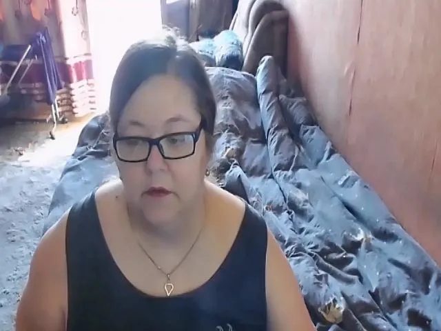 Live sex webcam photo for HotXXXGirl1 #259003648
