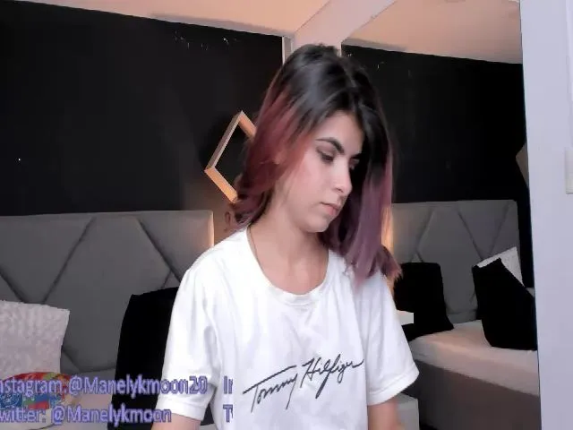 Live sex webcam photo for Manelyk_m #253527291