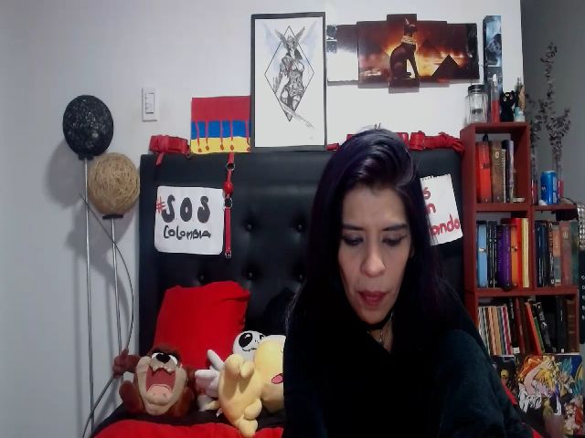 Live sex webcam photo for MilfKatty #253354776