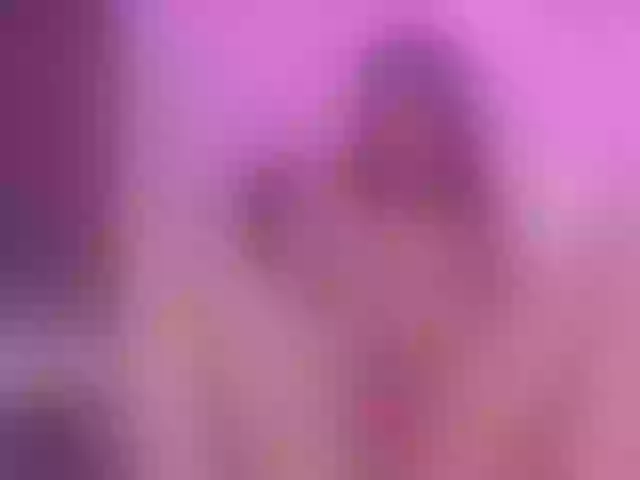 Live sex webcam photo for Sharlotte_e #259661207