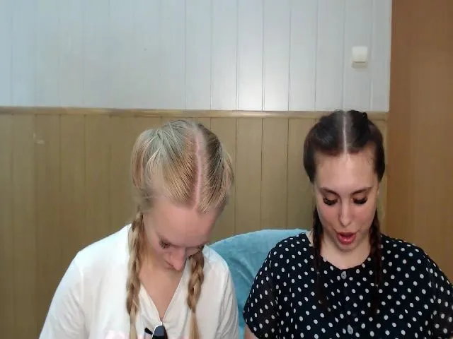 Live sex webcam photo for BeautiAmber #264260260