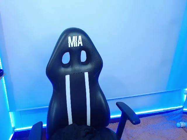Live sex webcam photo for Soy_mia #253977283