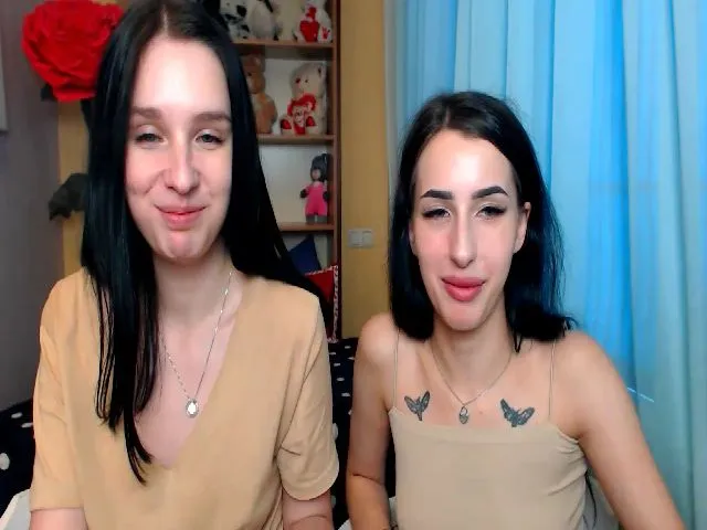 Live sex webcam photo for BruttieHot__ #252840553