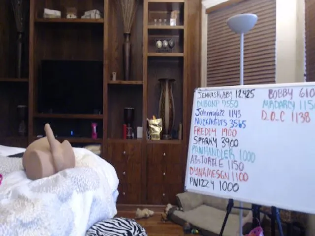 Live sex webcam photo for Autumn_Blonde #256258008