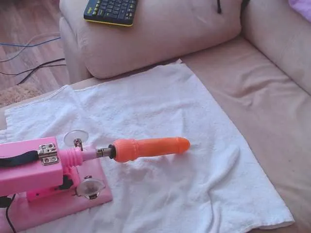 Live sex webcam photo for Sunny-Rose #241165476