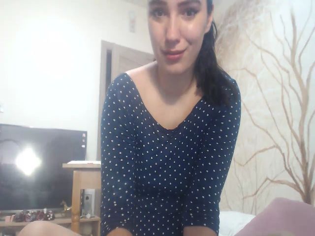 Live sex webcam photo for YumiBelle #253165038