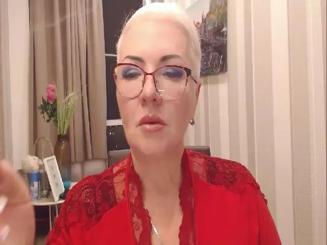 Live sex webcam photo for LadyXAnna #262807361