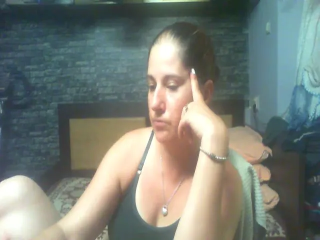Live sex webcam photo for MGabrielle #258578312