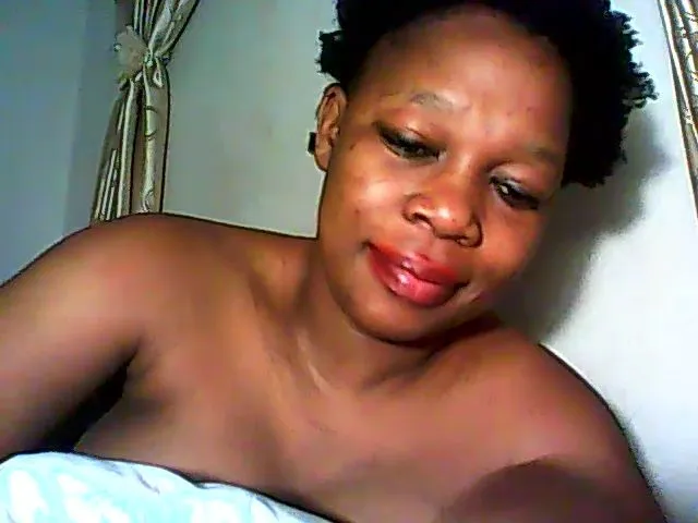 Live sex webcam photo for AfriPrincess #252713445