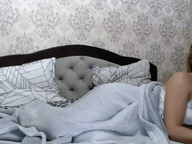Live sex webcam photo for relaxinka7 #241081626