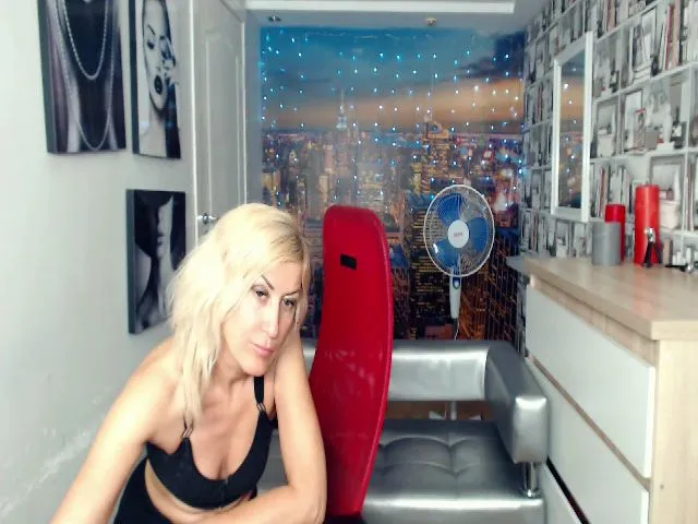 Live sex webcam photo for Lovely_della #254276840