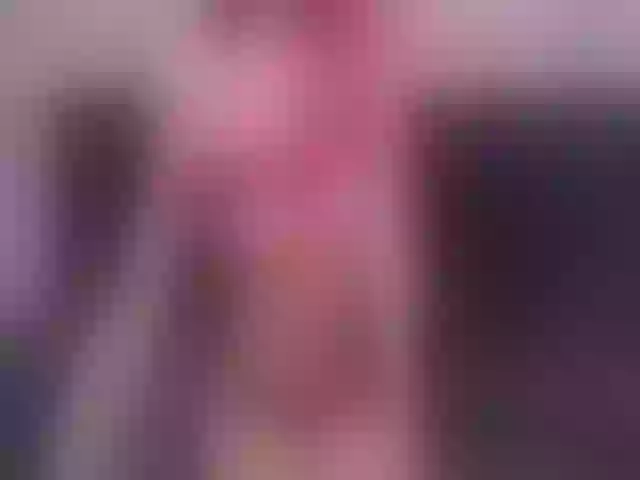 Live sex webcam photo for ElliPoole #264723315