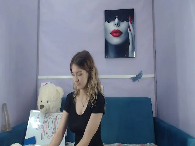 Live sex webcam photo for Bonnikukla #252757487